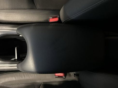 Used 2019 Honda HR-V Sport image 8