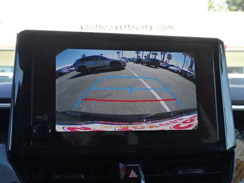 Used 2025 Toyota Corolla LE FWD image 29