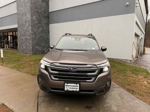 New 2025 Subaru Forester Limited image 9