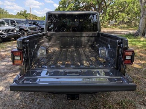 New 2026 Jeep Gladiator Rubicon AWD/4WD image 12