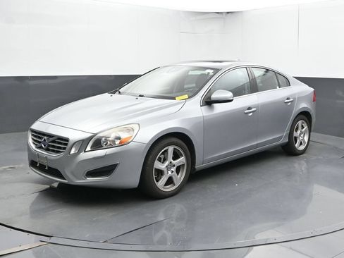 Used 2013 Volvo S60 T5 FWD image 7
