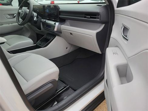 New 2026 Hyundai Kona SEL Premium image 7