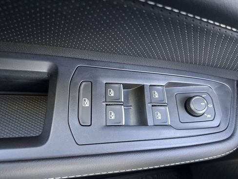 New 2026 Volkswagen Atlas Cross Sport SEL image 16