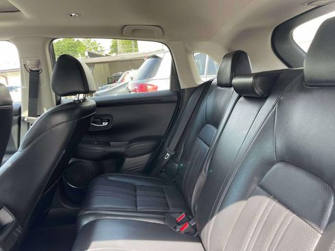 Used 2024 Honda HR-V EX-L image 11