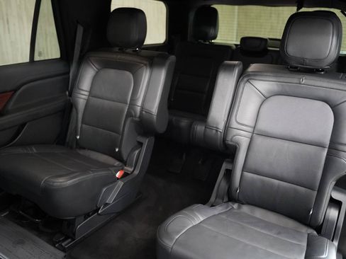 Used 2023 Lincoln Navigator Reserve AWD/4WD image 34