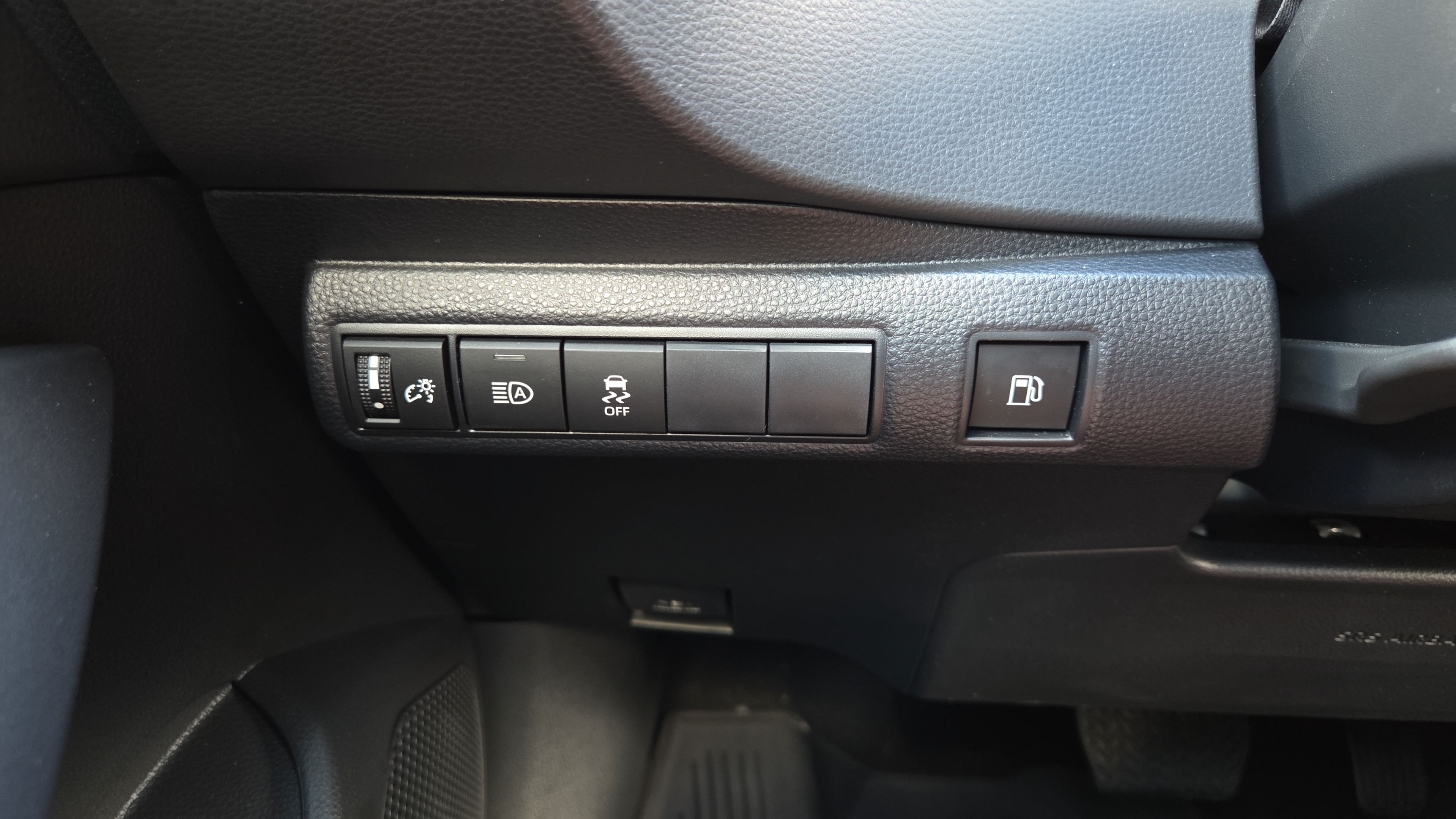 Certified 2026 Toyota Corolla SE FWD image 17
