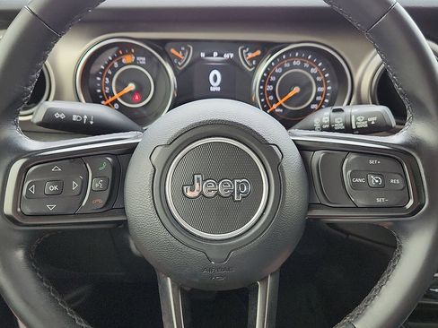 Used 2020 Jeep Wrangler Unlimited Sport S AWD/4WD image 11