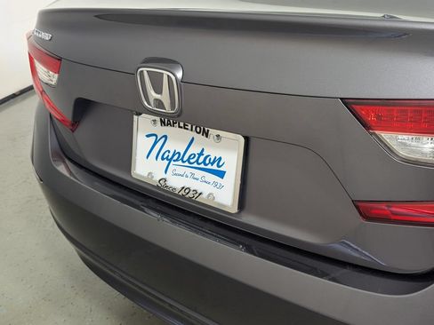 Used 2018 Honda Accord LX image 7