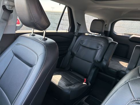 Used 2021 Ford Explorer Limited w/ Equipment Group 301A image 13