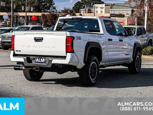 Used 2024 Toyota Tacoma TRD Off-Road image 6