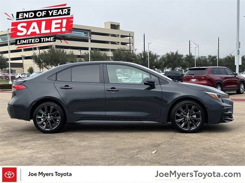 Used 2025 Toyota Corolla SE image 4