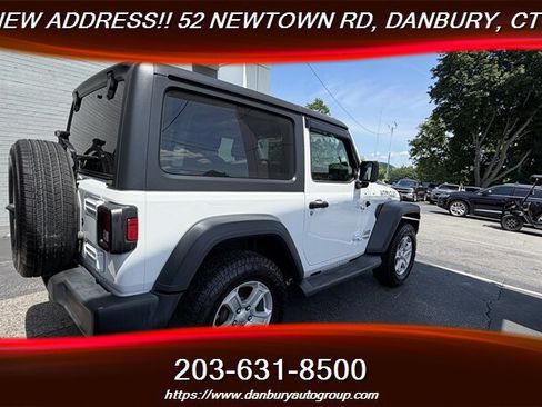 Used 2019 Jeep Wrangler Sport AWD/4WD image 5