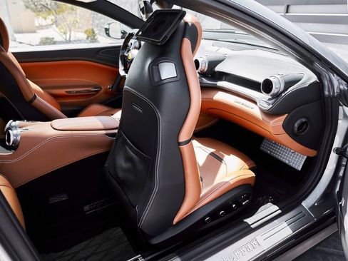 Used 2018 Ferrari GTC4Lusso image 47