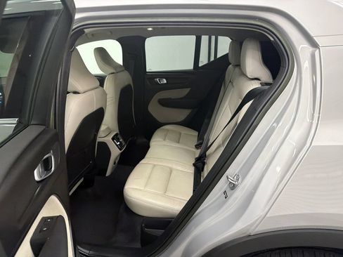Used 2023 Volvo XC40 B5 Ultimate AWD/4WD image 22