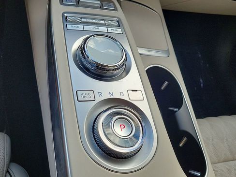 Certified 2025 Genesis GV70 3.5T Sport w/ Sport Advanced Package image 15