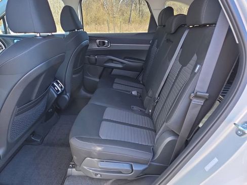 New 2026 Kia Sorento LX image 6