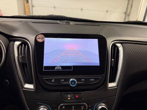 Certified 2025 Chevrolet Malibu LT image 16