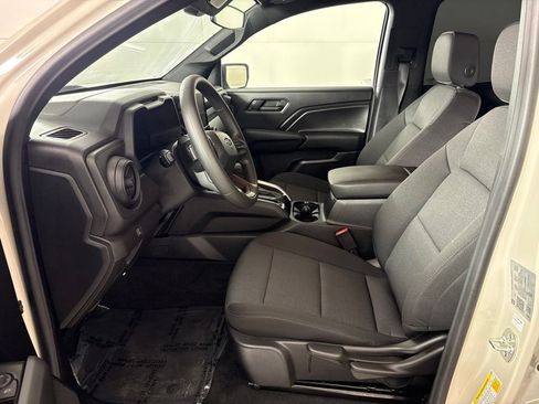 Used 2026 Chevrolet Colorado Trail Boss AWD/4WD image 25
