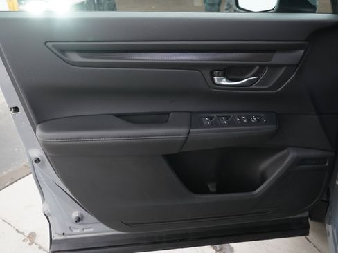 Used 2024 Honda CR-V LX image 19