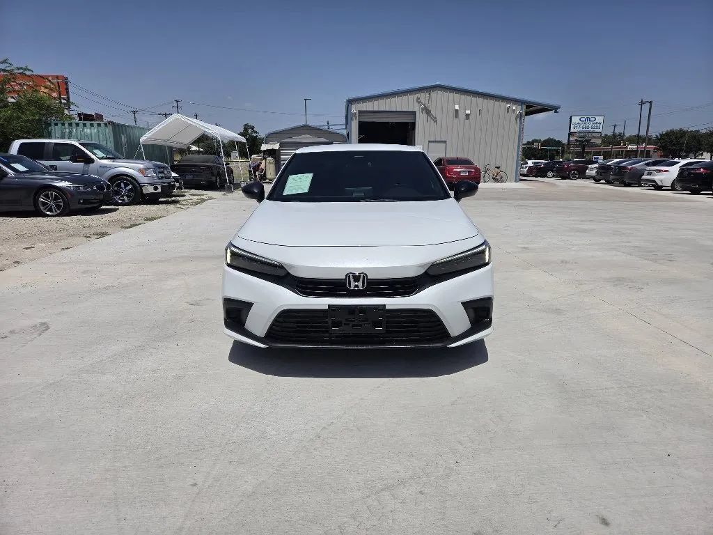 Used 2023 Honda Civic Sport image 2