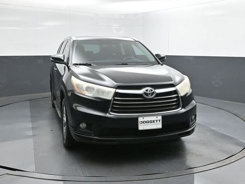 Used 2015 Toyota Highlander XLE AWD/4WD image 17
