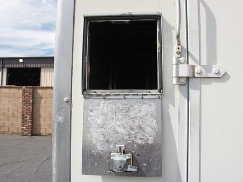 Used 2023 Ford E-450 and Econoline 450 Super Duty w/ Power Windows & Locks Group image 8