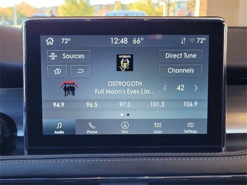 Used 2022 Lincoln Corsair AWD w/ Premium Package image 24