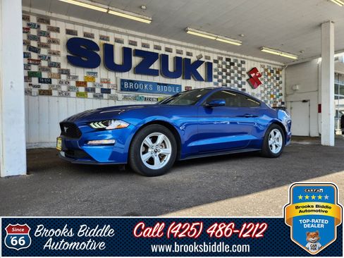 Used 2018 Ford Mustang Coupe RWD image 1