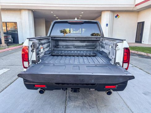 Certified 2023 Honda Ridgeline Black Edition image 13