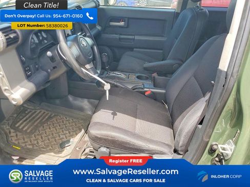 Used 2010 Toyota FJ Cruiser 4WD image 9