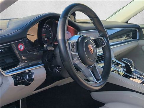 Used 2017 Porsche Panamera Turbo image 10