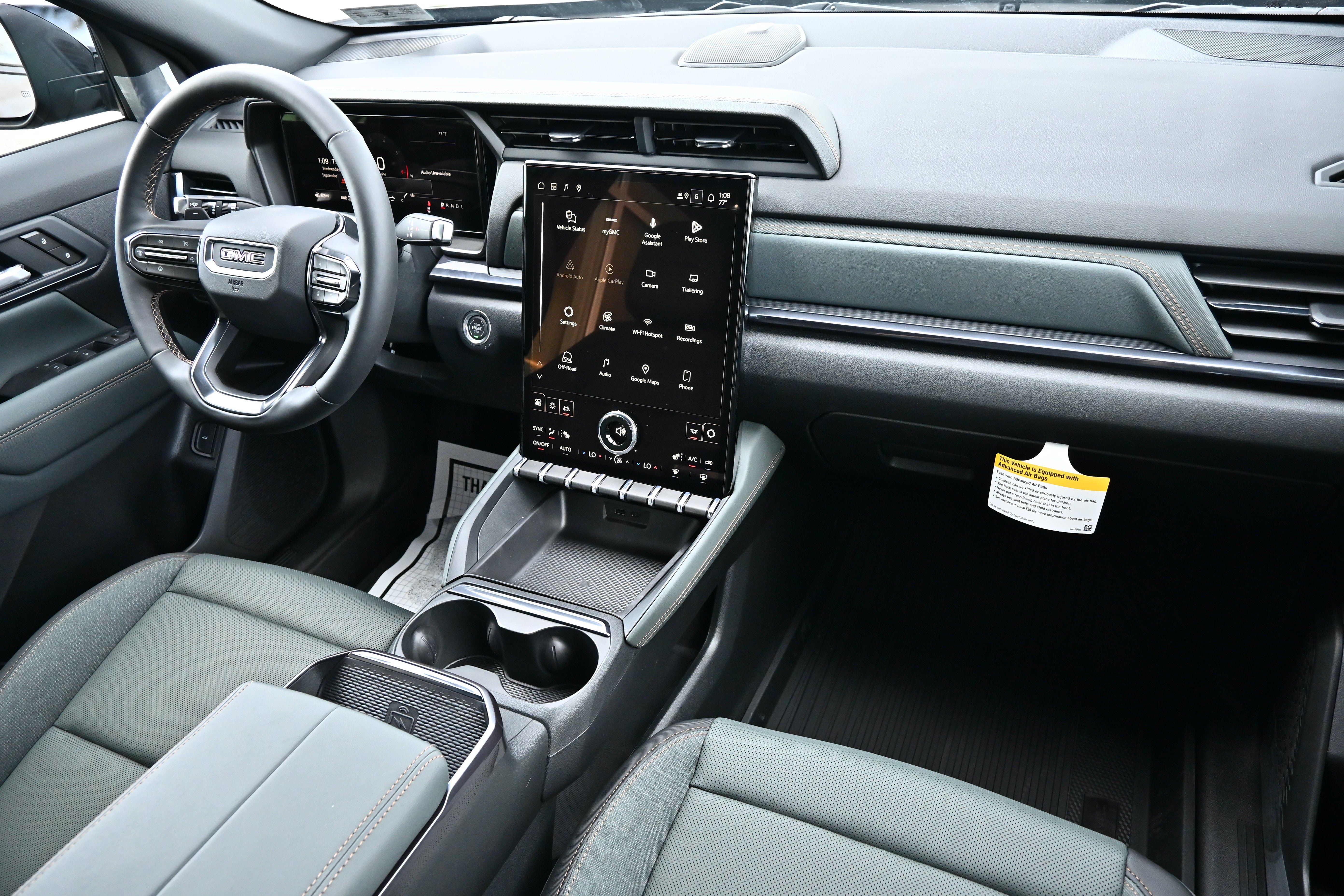 New 2027 GMC Terrain AT4 w/ Technology Package II AWD/4WD image 21