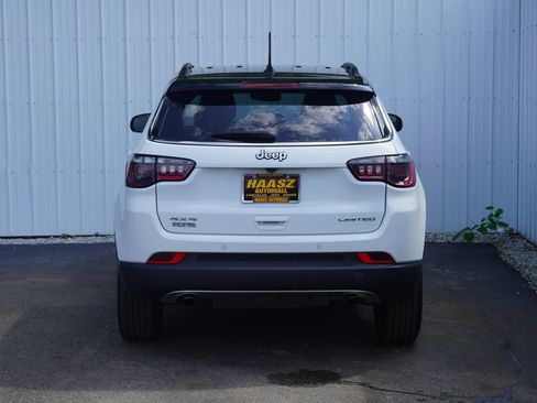 Used 2023 Jeep Compass Limited AWD/4WD image 5
