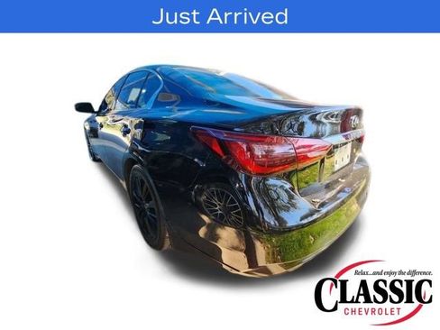 Used 2018 INFINITI Q50 Luxe w/ Sensory Package (Luxe) image 7
