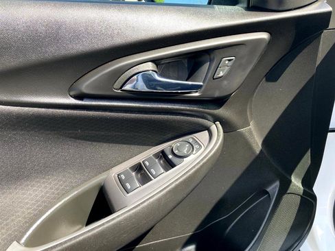 Used 2023 Chevrolet Malibu LT w/ Driver Confidence Package image 9