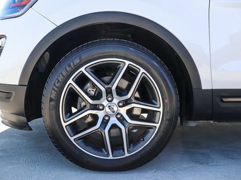 Used 2019 Ford Explorer Sport w/ Equipment Group 401A AWD/4WD image 11