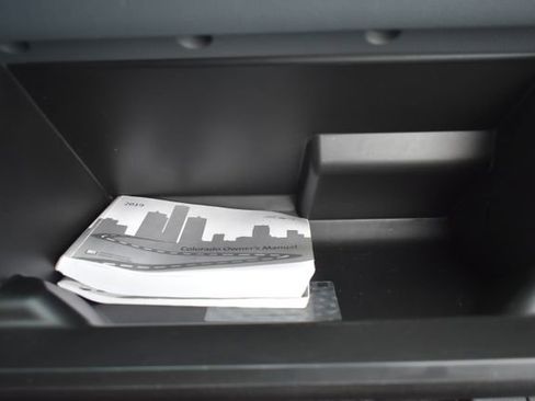 Used 2019 Chevrolet Colorado Z71 image 42