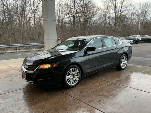 Used 2014 Chevrolet Impala LS w/ LS Convenience Package image 3