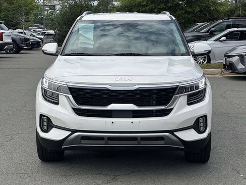 Used 2023 Kia Seltos SX w/ SX Sunroof Package AWD/4WD image 6