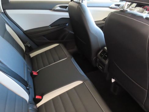 New 2026 Volkswagen Taos SEL AWD/4WD image 26