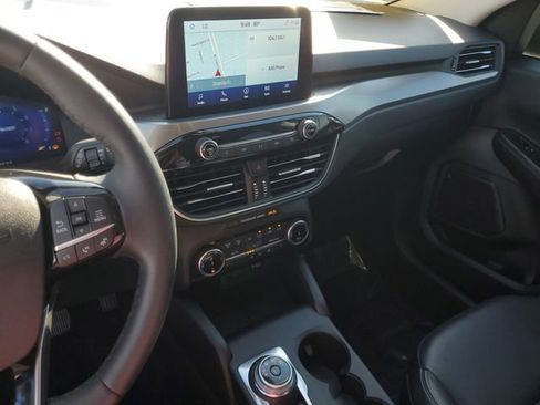 Certified 2022 Ford Escape Titanium w/ Class II Trailer Tow Package image 27