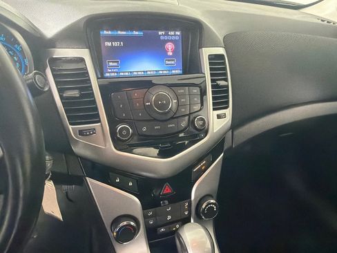 Used 2014 Chevrolet Cruze LT w/ Technology Package FWD image 15