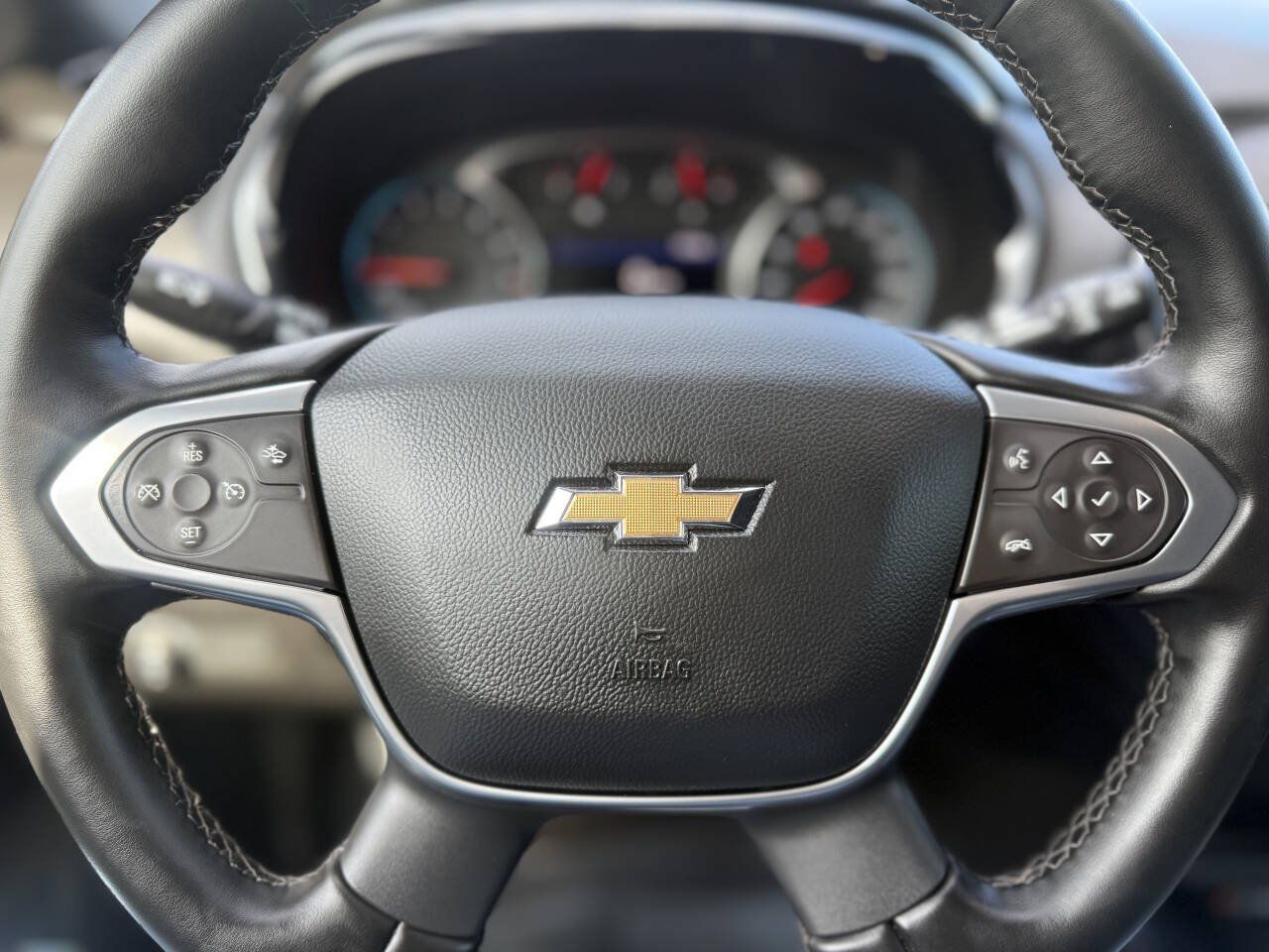 Used 2023 Chevrolet Traverse LT AWD/4WD image 12