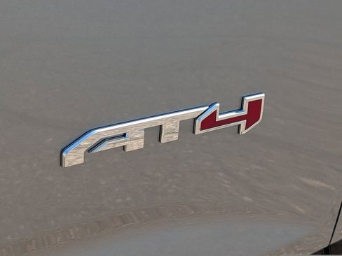 New 2026 GMC Terrain AT4 w/ Technology Package II AWD/4WD image 21