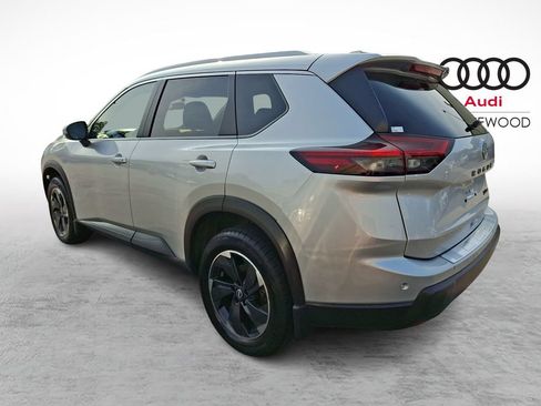 Used 2024 Nissan Rogue SV w/ SV Premium Package AWD/4WD image 4