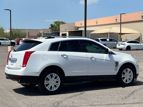 Used 2014 Cadillac SRX Luxury w/ Driver Awareness Package FWD image 5