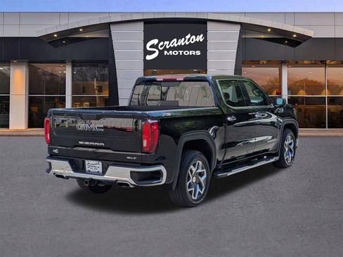 Used 2023 GMC Sierra 1500 SLT w/ SLT Premium Package AWD/4WD image 5