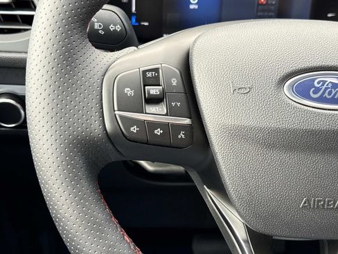 Used 2025 Ford Escape ST-Line w/ Tech Pack #1 AWD/4WD image 10