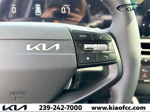 New 2026 Kia Sportage EX FWD image 35