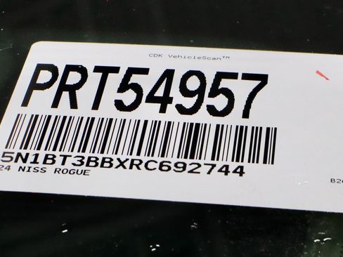 Certified 2024 Nissan Rogue SV image 35